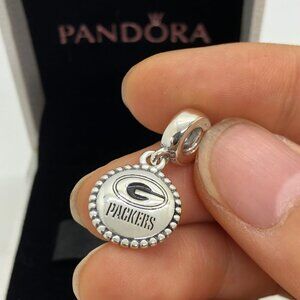 ✨🔥Pandora Green Bay Packers Charm S925 Silver with box